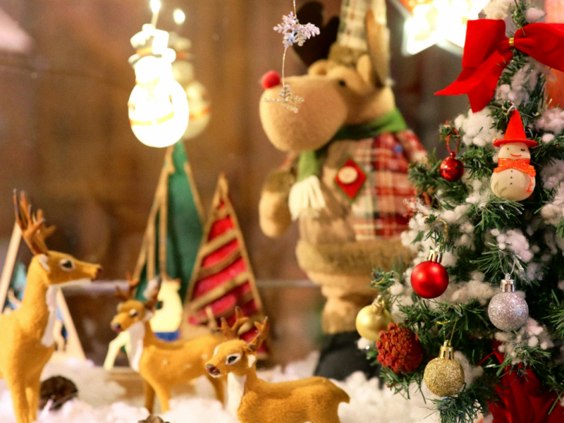 🎄 Christmas in July: 10 Fun Ways to Bring a Little Christmas Magic to&nbsp;Summer